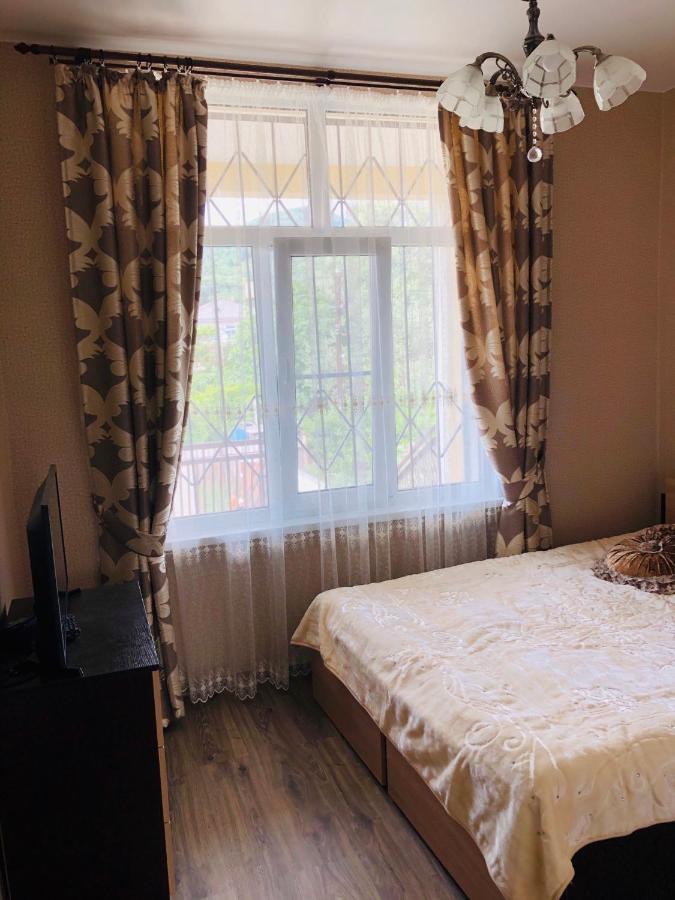 Гостевой Дом "Ласточкино Гнездо" Tsandrypsh Εξωτερικό φωτογραφία